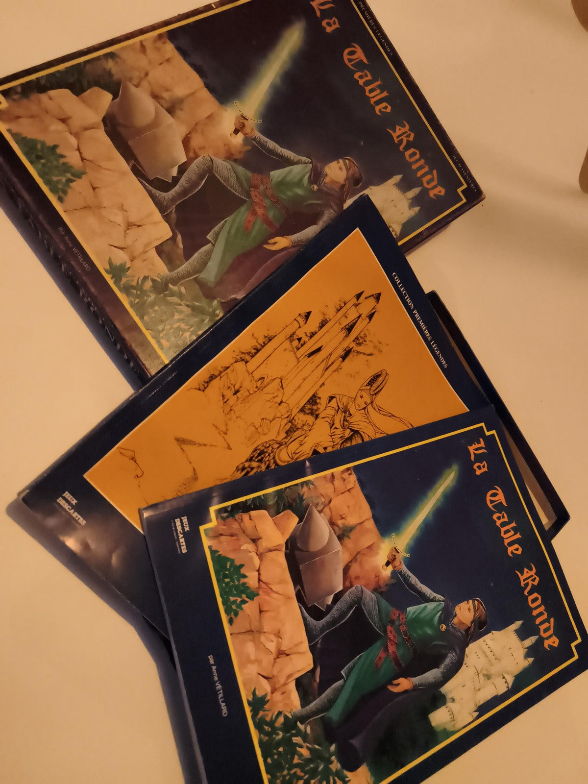 Jeu de rôle vintage La Table Ronde JDR médiéval français complet