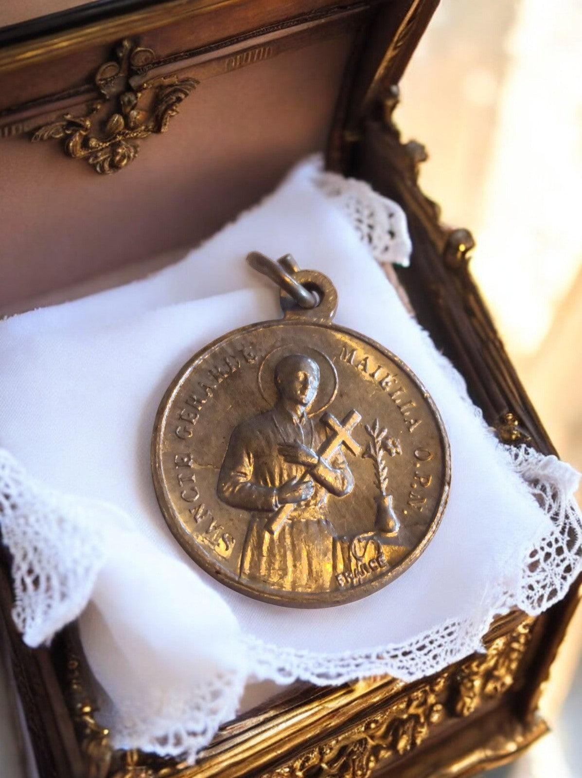 Médaille religieuse vintage Saint Gérard Majella France bronze ancien