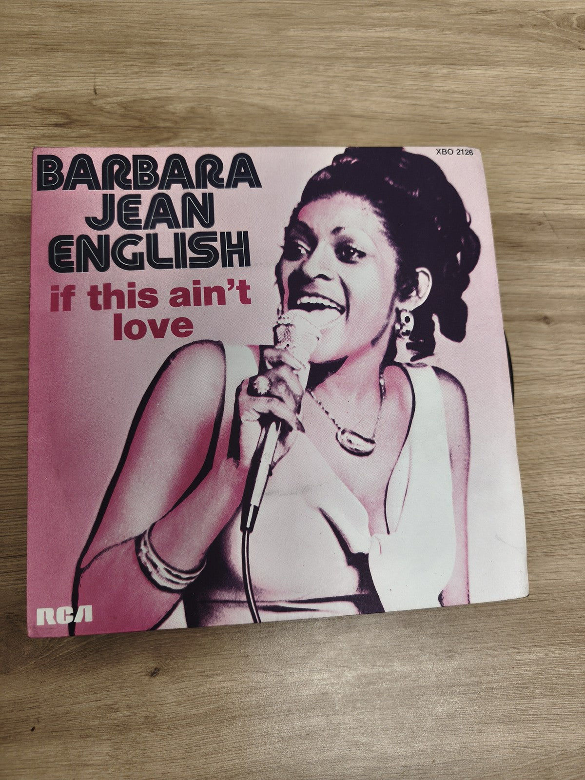 Vinyle 45T Barbara Jean English If This Ain't Love RCA pochette rose (Ref 5)