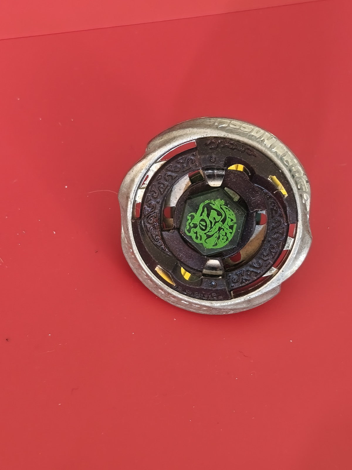 Toupie ancienne Beyblade rétro vintage pour collectionneur ou amateur d?objets r