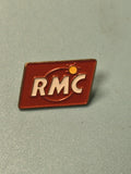 Vintage pin's RMC rouge logo radio collection rétro ancien badge