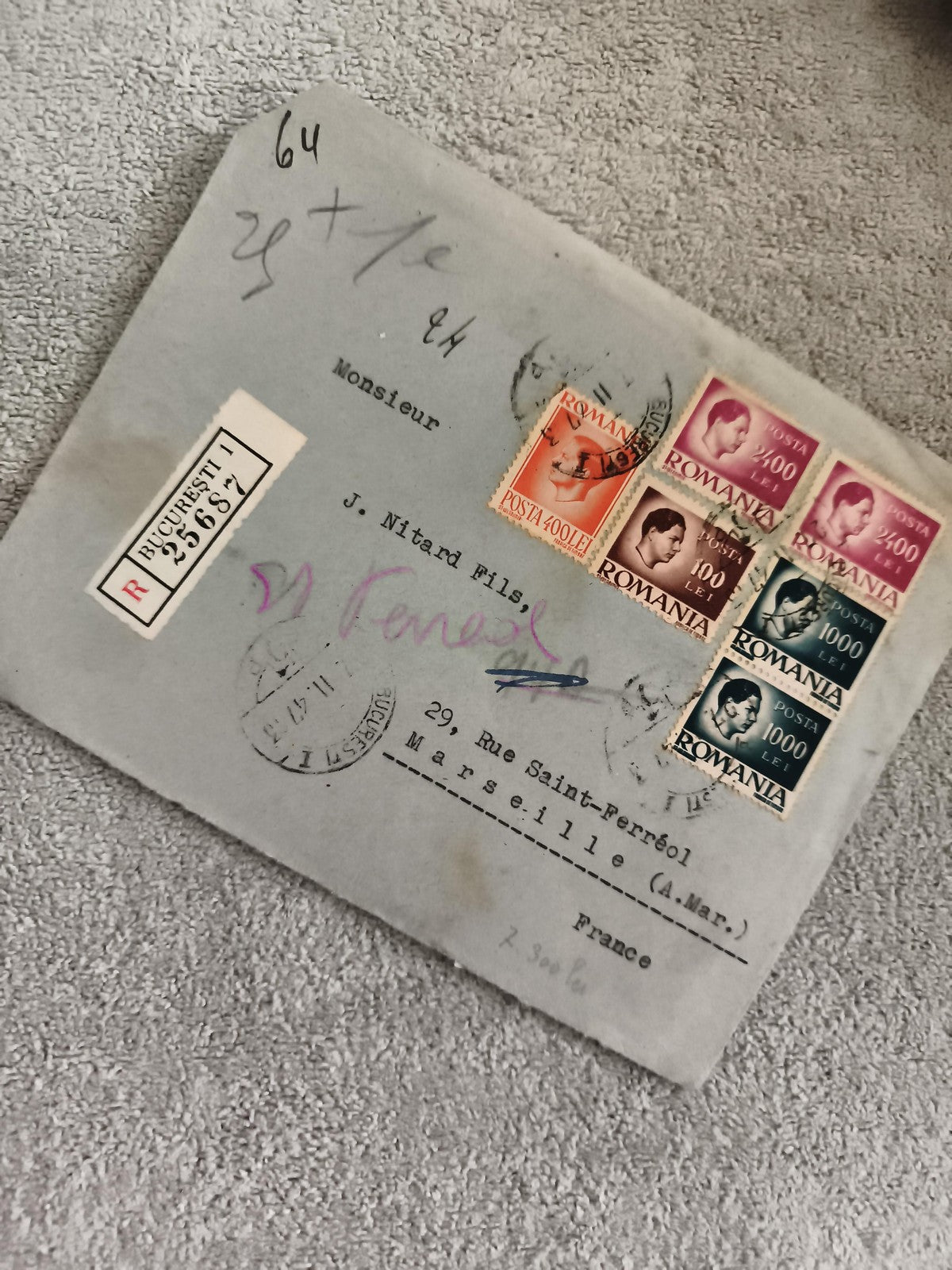 Lettre recommandée Roumanie France timbres 1940s affranchissement philatélie