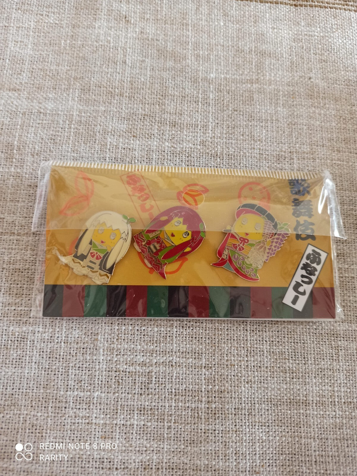 Pin's Funassy ensemble commémoratif, set 3 personnages, édition rare Japon