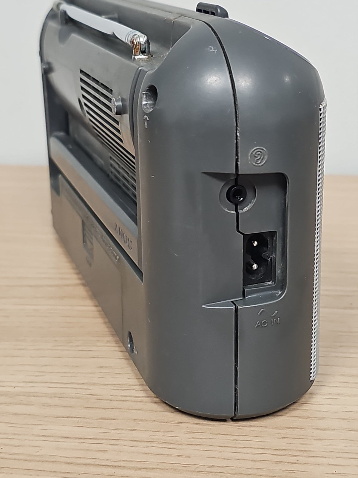 Radio portable LW/ MW/FM Sony ICF-703L