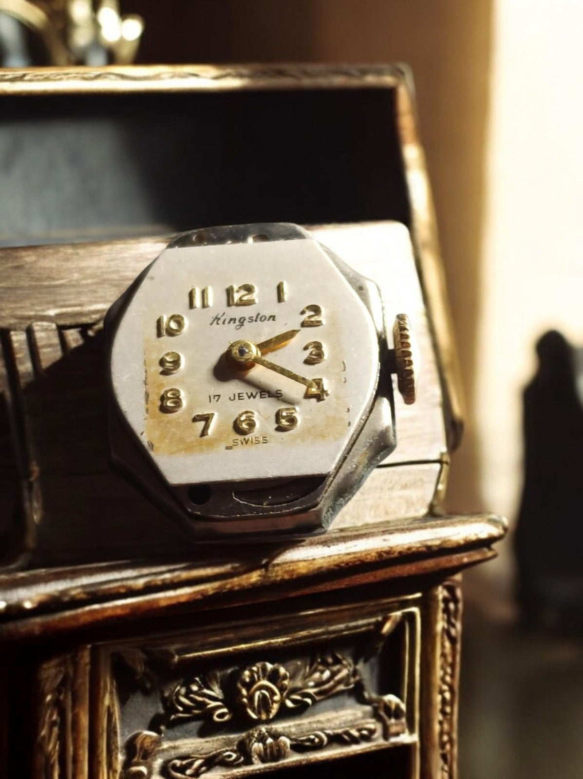 Montre mécanique vintage Kingston Swiss octogonale hors service 17 jewels