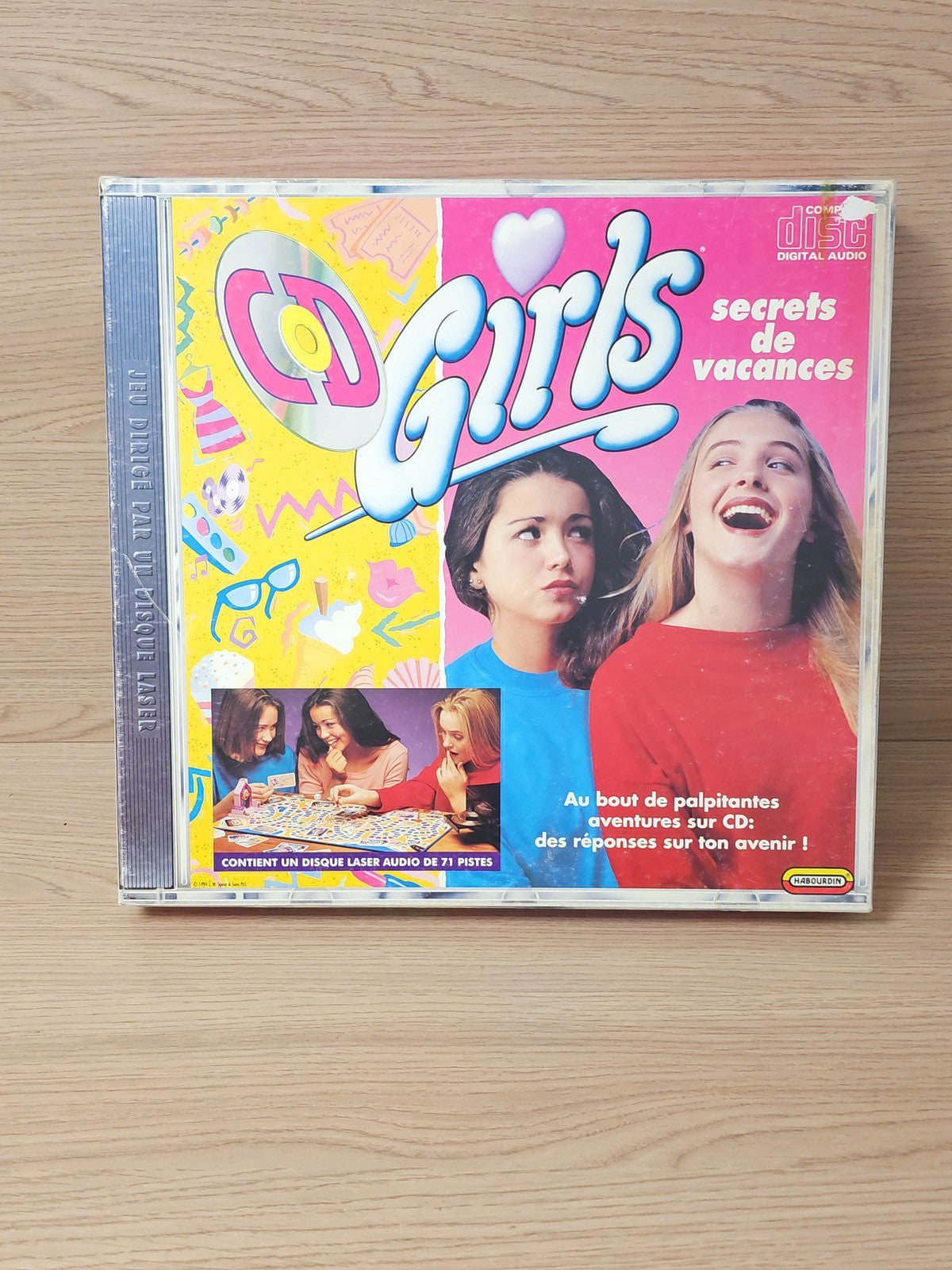 Jeu de société CD Girls Téléphone Secrets de Vacances - Jeu interactif d'occasio