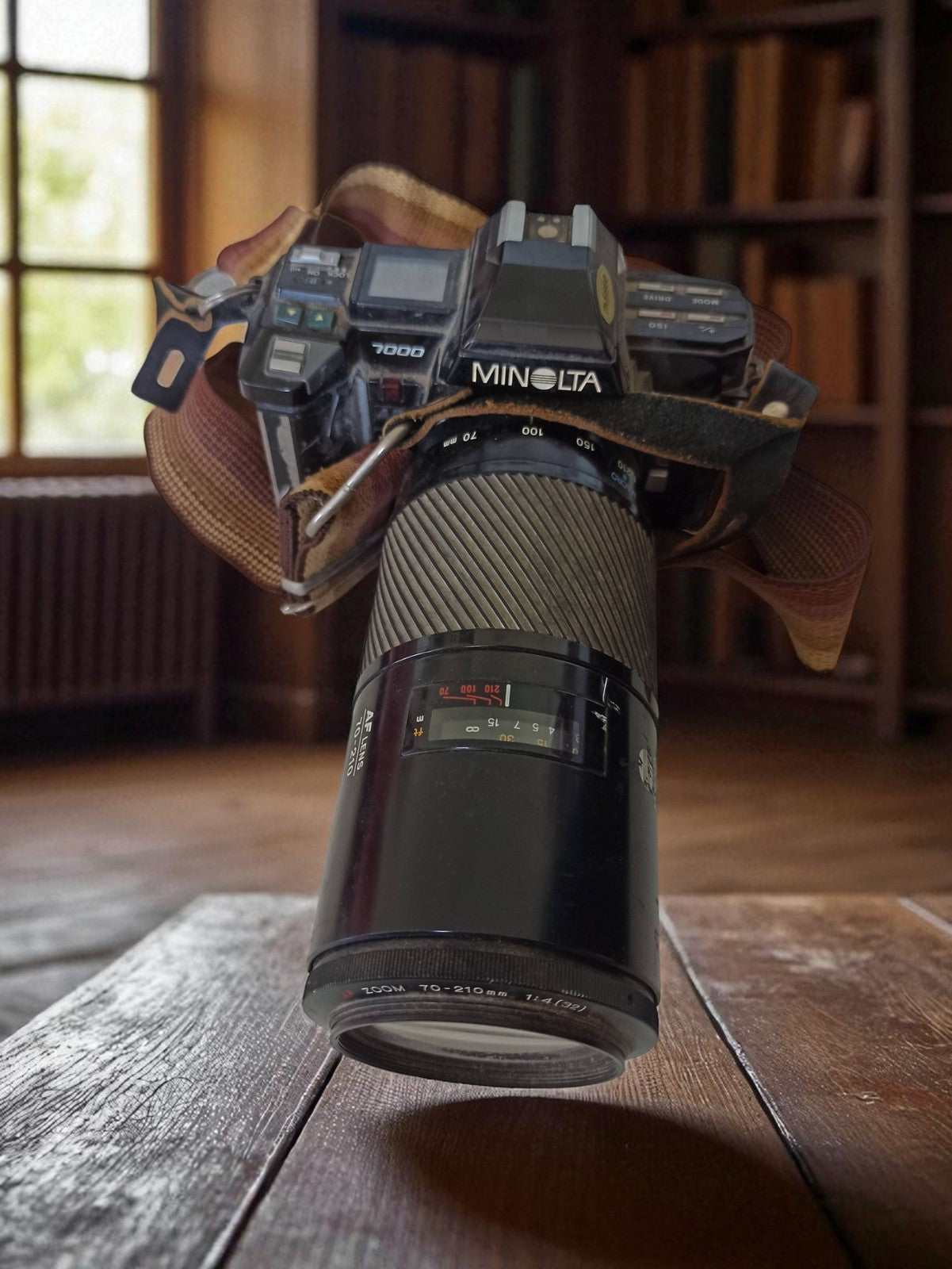 Appareil photo reflex Minolta 7000 vintage autofocus, zoom 70-210mm, ancien