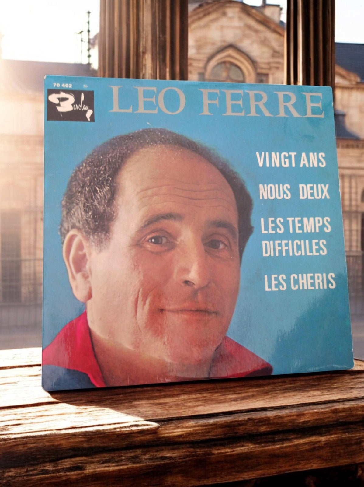 Vinyle 45 tours Léo Ferré Barclay pochette bleue vintage chanson française