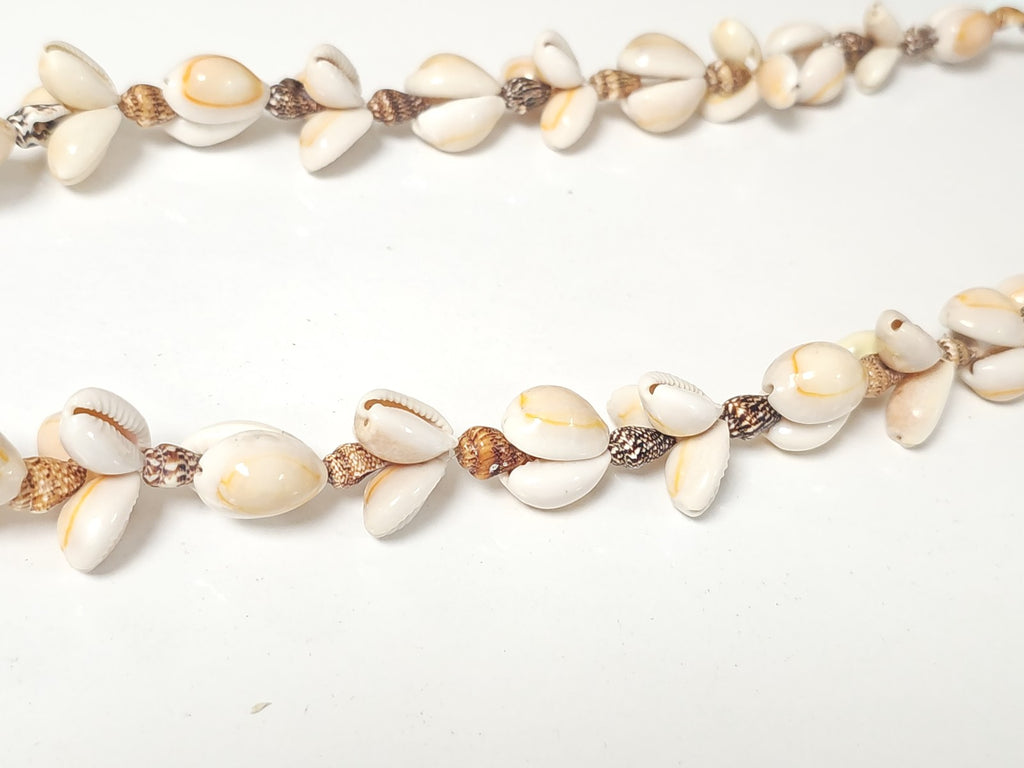 Collier vintage en coquillages authentiques, bijou ancien rétro pour collectionn