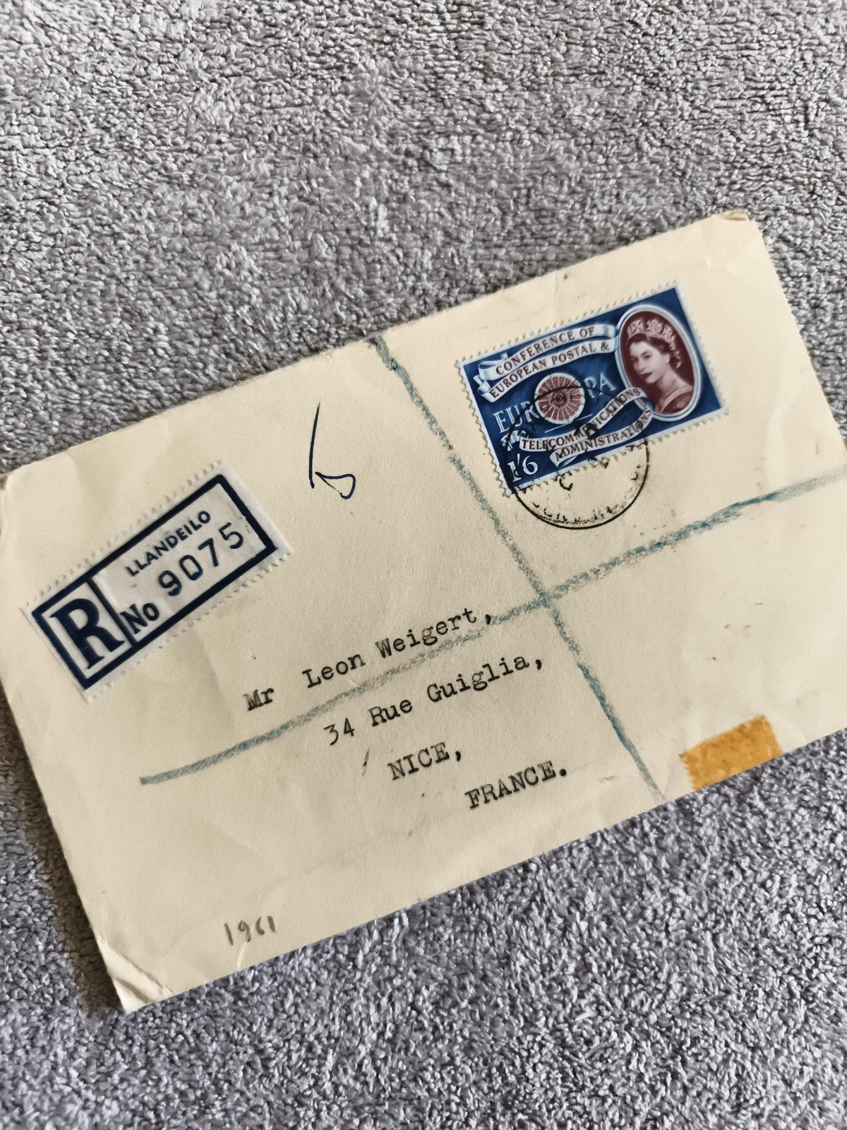 Lettre recommandée Royaume-Uni 1961 timbre Conférence Europe philatélie Nice