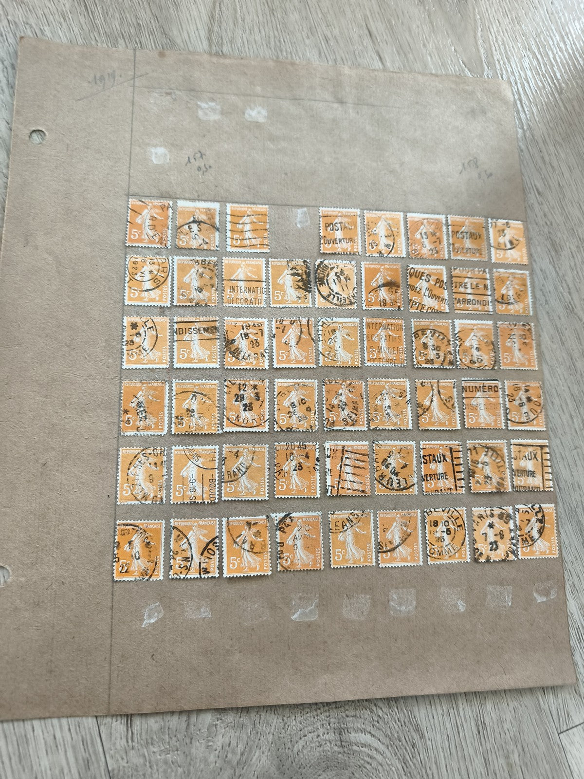 Lot ancien timbres Marianne orange 5c oblitérés sur planche philatélie étude