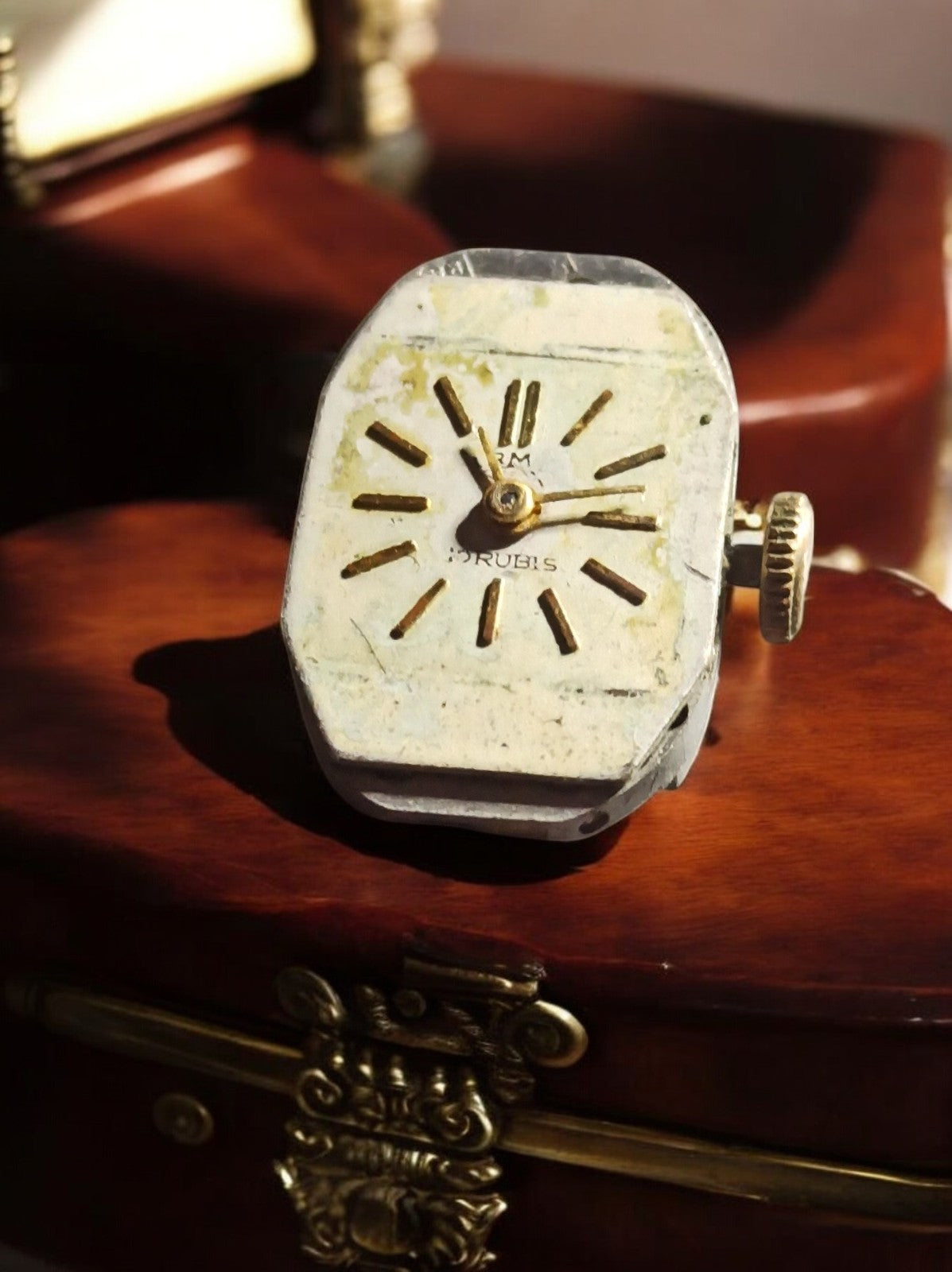 Mouvement montre mécanique vintage cadran doré 17 RUBIS ARM ancien