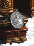 Médaille religieuse vintage Sacré-Cœur Jésus ovale, aspect métal ancien, spiritu