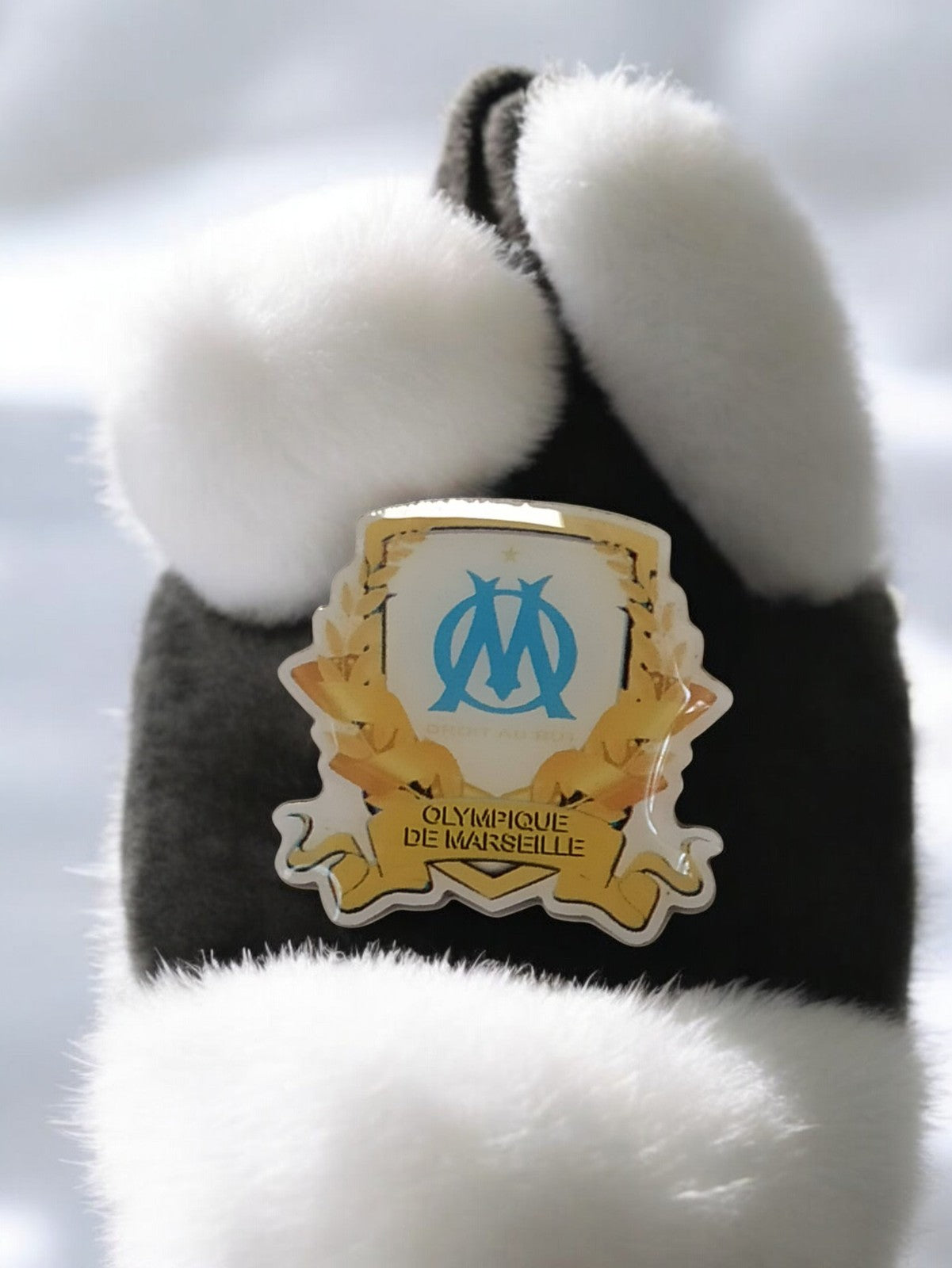 Pin's Olympique de Marseille vintage badge ancien logo football OM