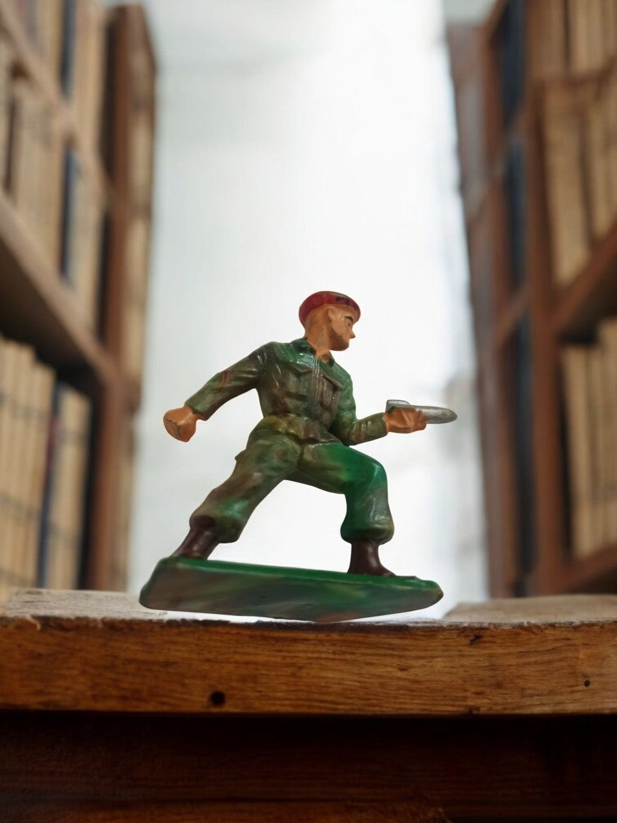 Figurine soldat Starlux vintage béret rouge armée statuette rétro militaire