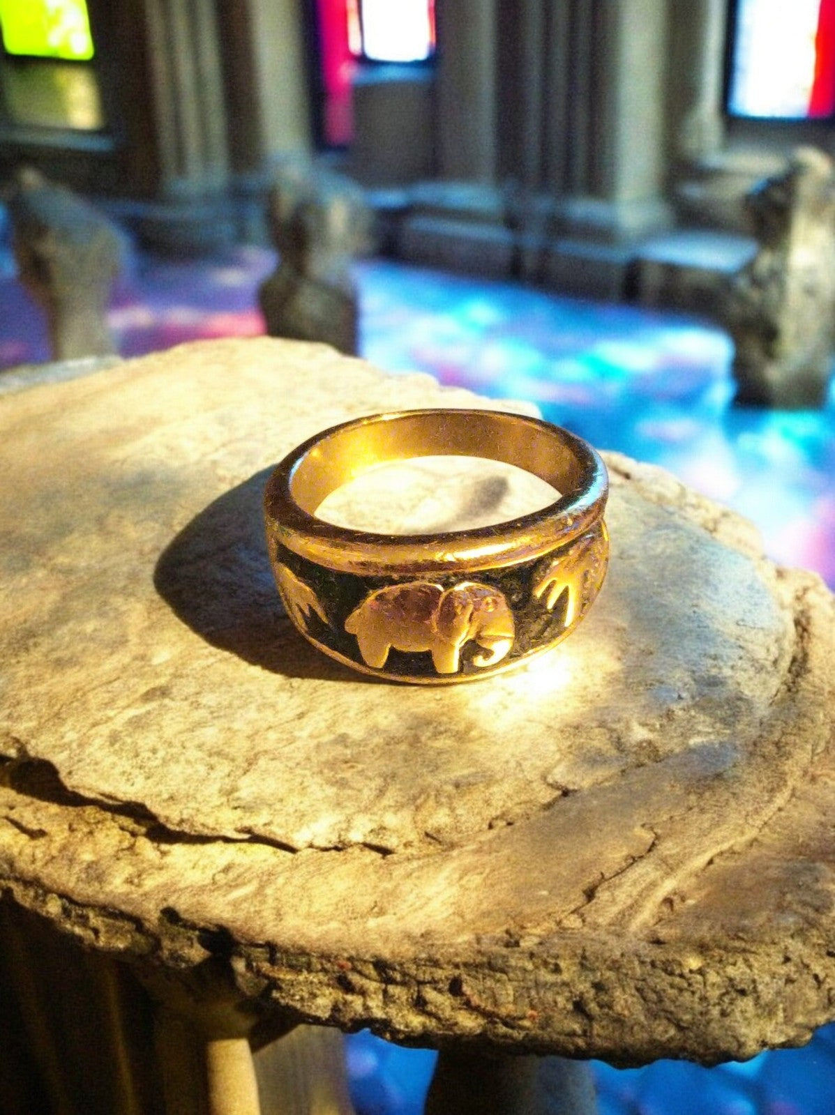Bague large vintage plaquée or éléphant style ethnique bohème