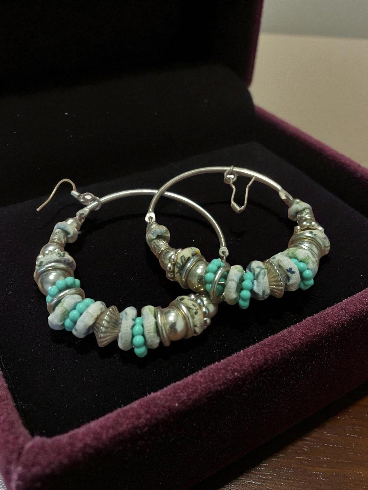 Boucles d'oreilles créoles vintage perles turquoise style rétro ancien