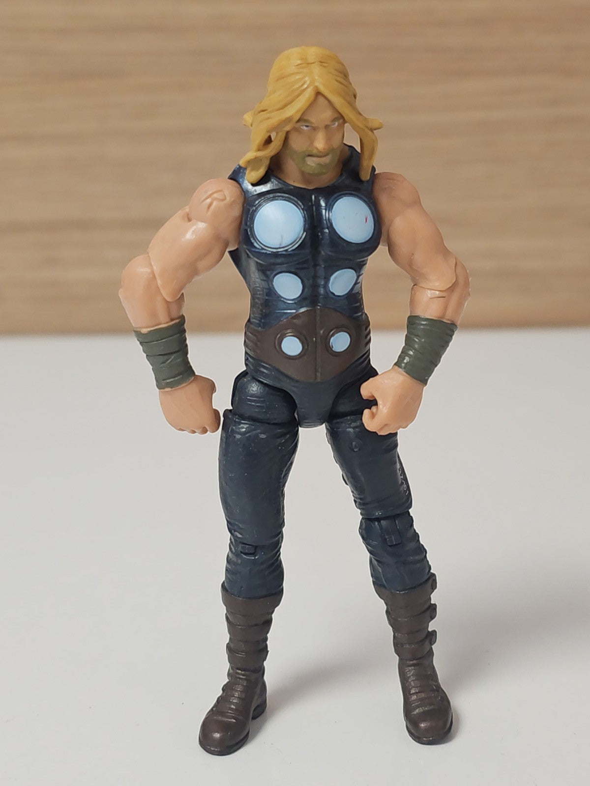 Figurine articulée Thor The Avengers Super Héros d'occasion jouet Marvel