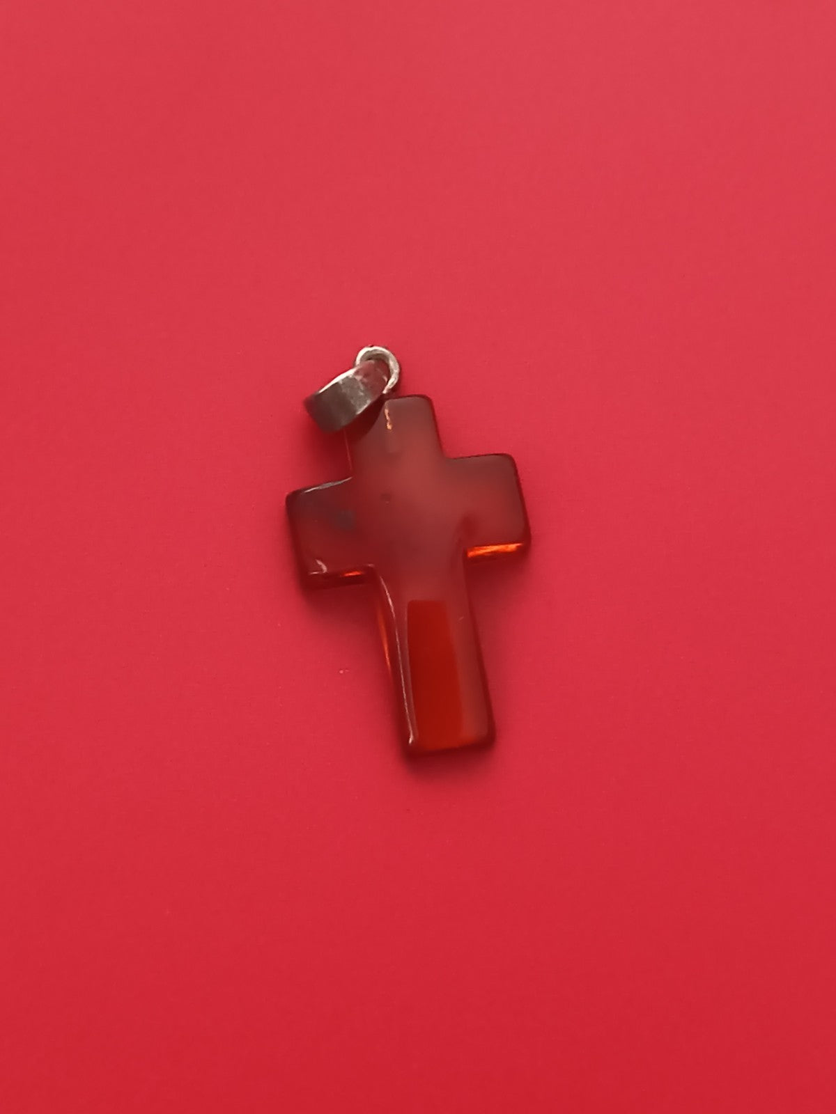 Pendentif croix ancienne ambre naturel brun translucide vintage religieux