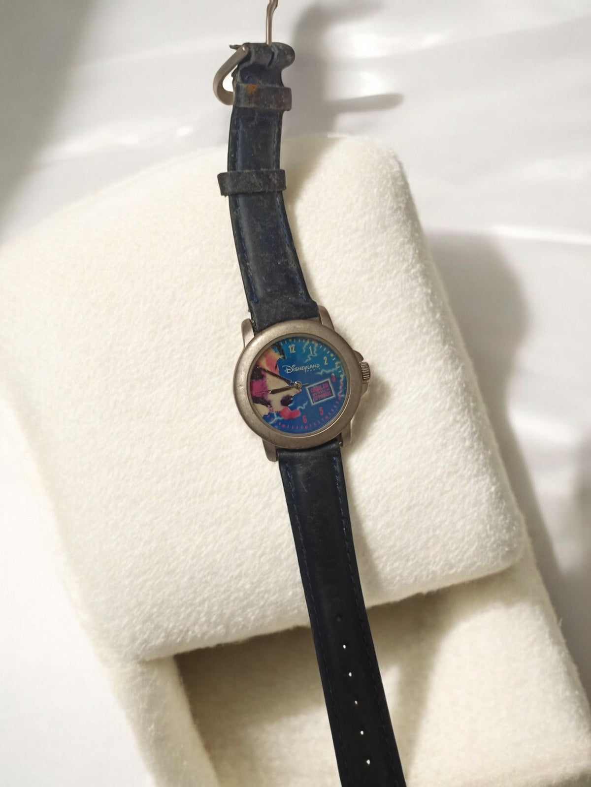 Montre homme vintage Disneyland Mickey, ancien modèle cadran coloré, non testée