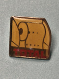 Vintage pin's TOTAL ancien, logo jaune rouge, collection essence (Ref 5)
