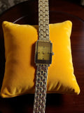 Montre vintage femme Hong Tai bracelet doré rétro cadran rectangulaire quartz