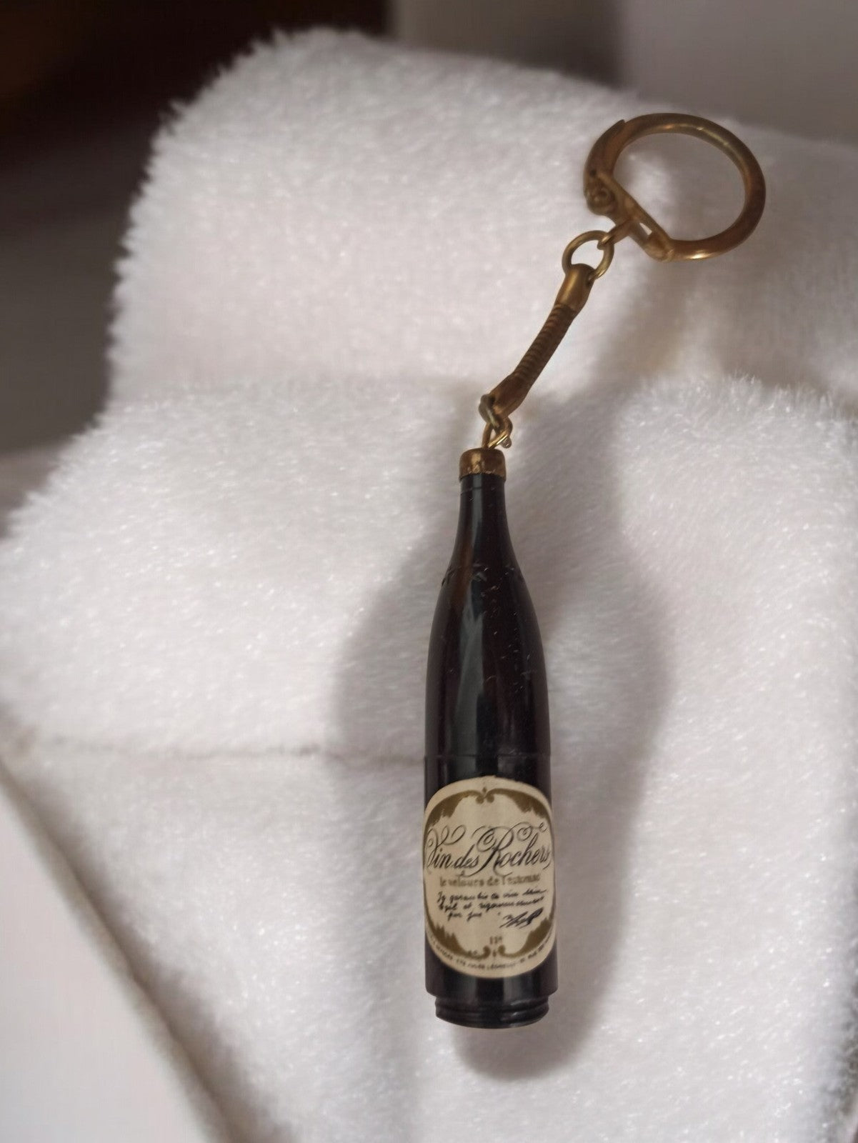 Porte-clés vintage bouteille Vin des Rochers ancien publicitaire rétro rare