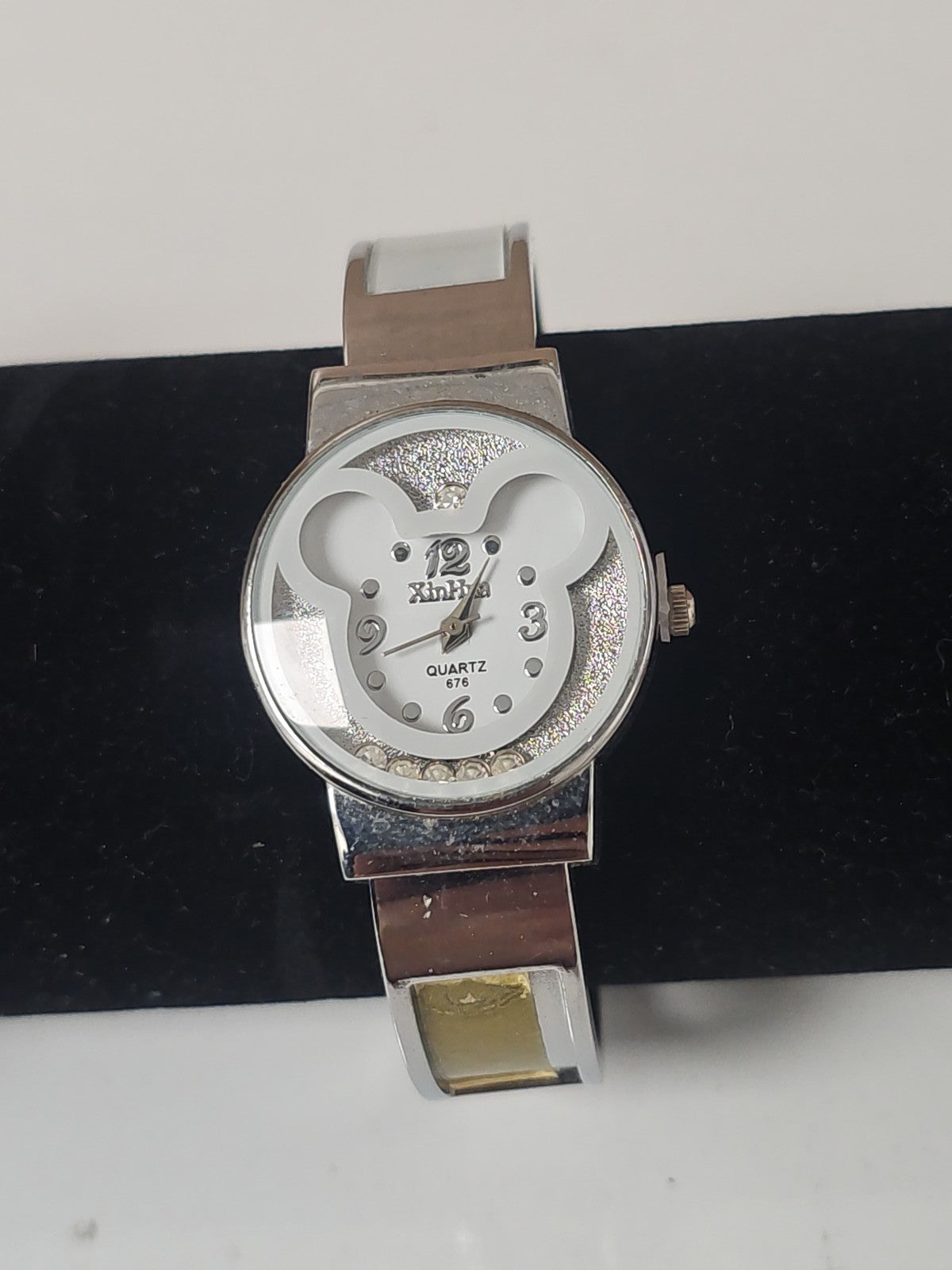 Montre femme Xinhua Quartz 3002 élégante, montre-bracelet à quartz pour femme