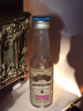 Mini bouteille Bommerlunder mignonette alcool vintage étiquette relief