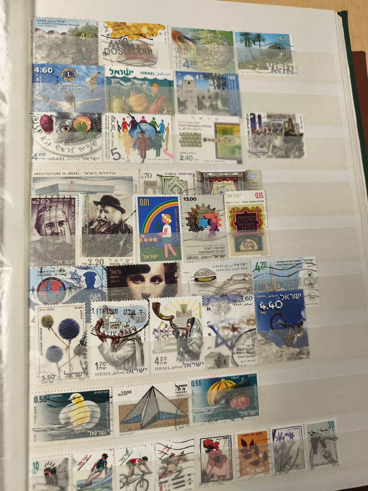 Lot de timbres Israël d?occasion, motifs variés, couleurs vives (support non inc