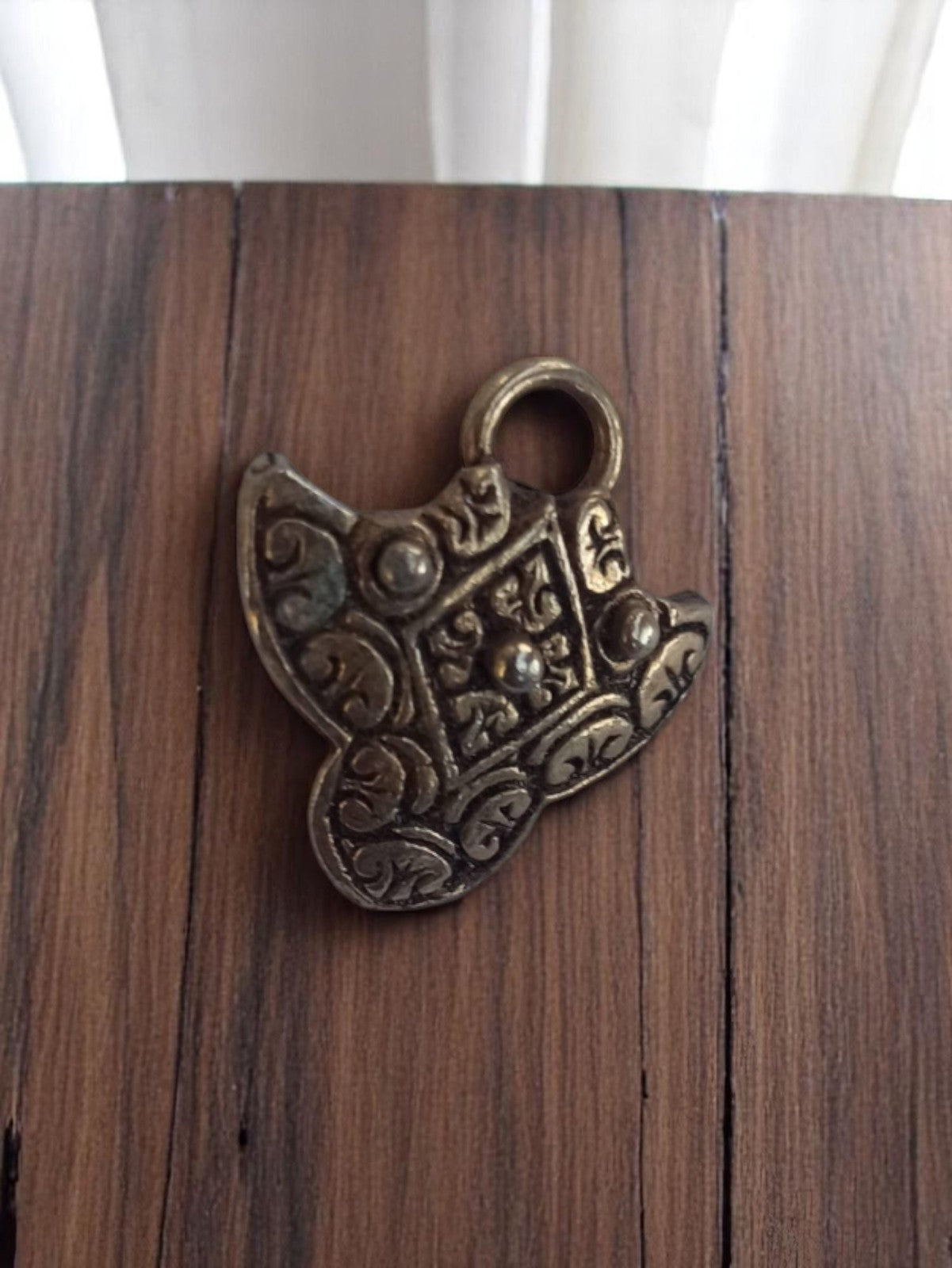 Pendentif vintage métal travaillé années 50 style oriental ancien