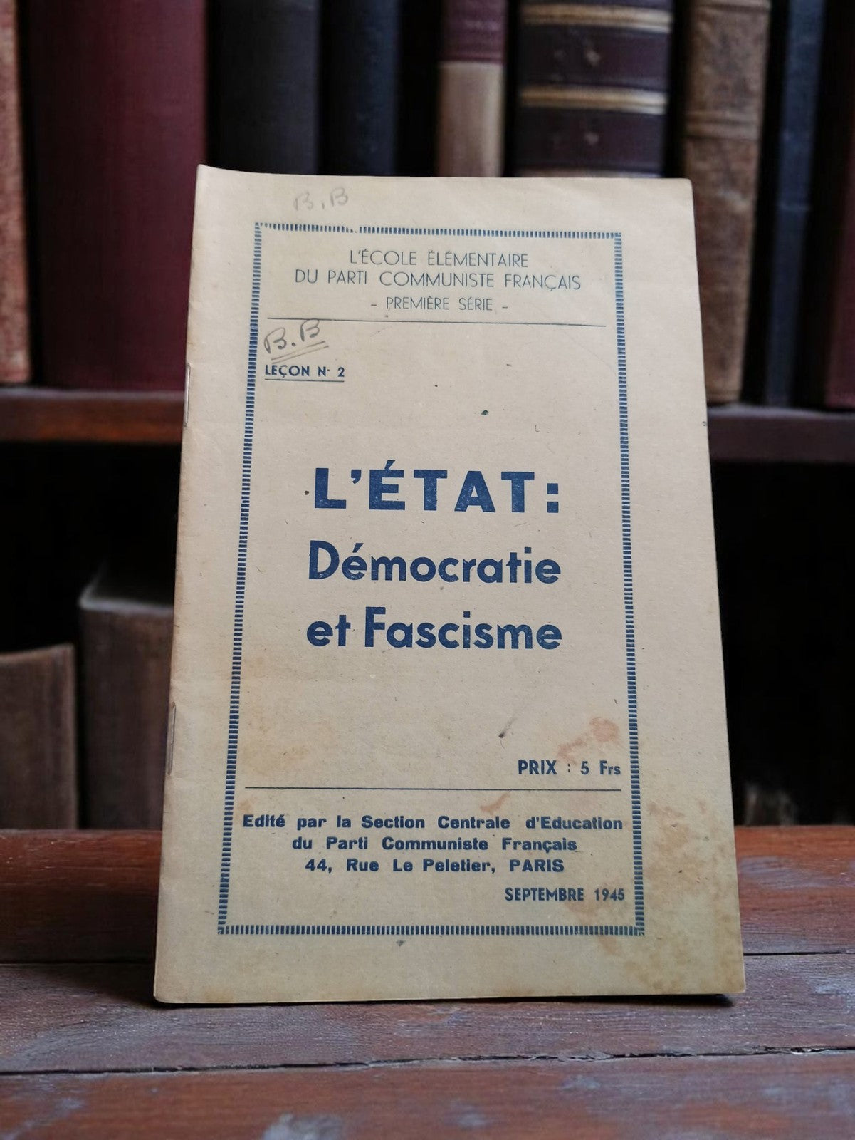 Livret propagande école communiste 1945 L’État démocratie fascisme vintage