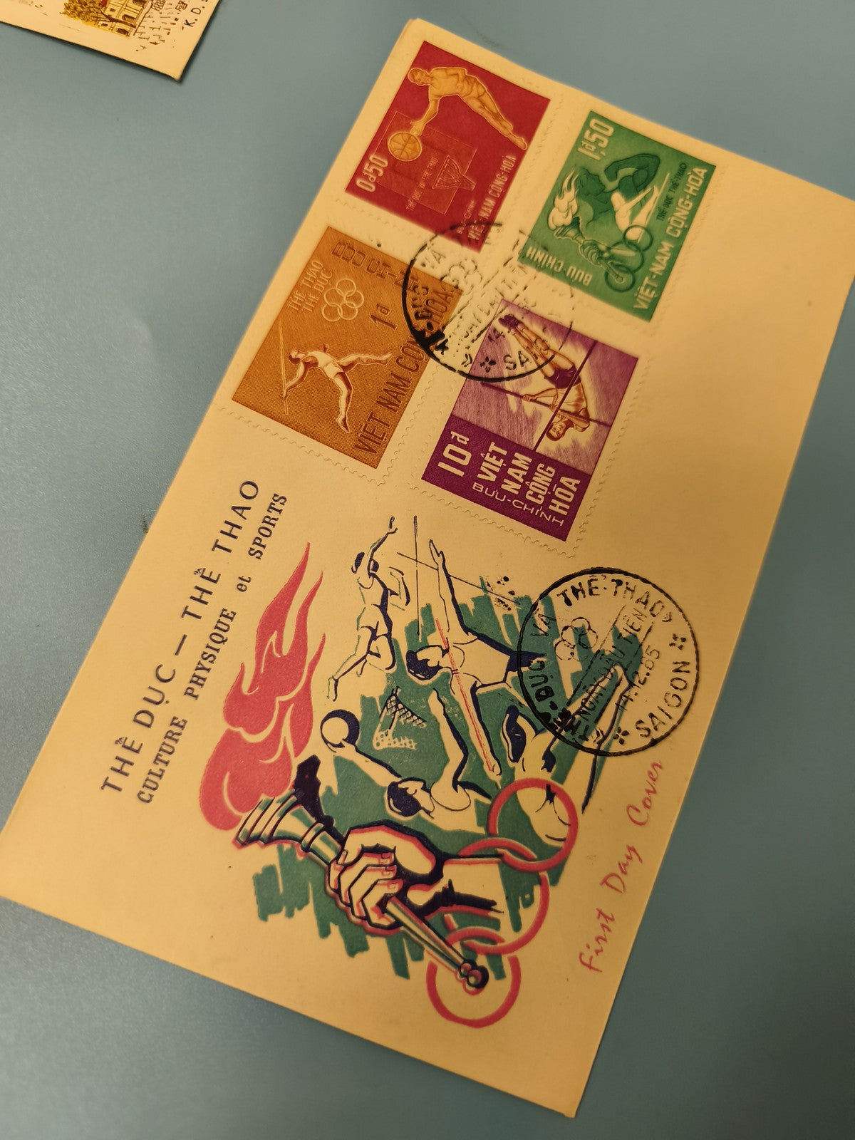 Ancienne enveloppe FDC Vietnam sports timbres illustrés, first day cover