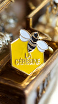 Pin's vintage La Cérésine abeille hexagone jaune rare publicité ancien badge