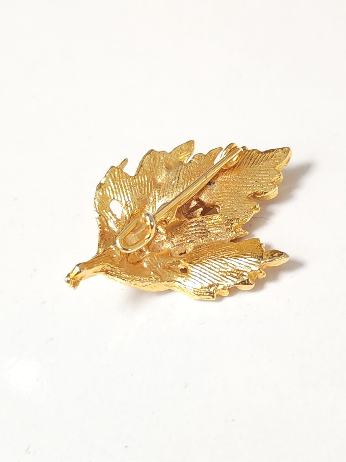 Broche rétro ancienne fantaisie, bijou vintage pour collectionneur ou amateur