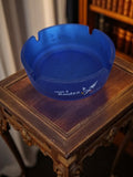 Cendrier publicitaire vintage bleu Piège à Blondes, verre dépoli, bistrot rétro