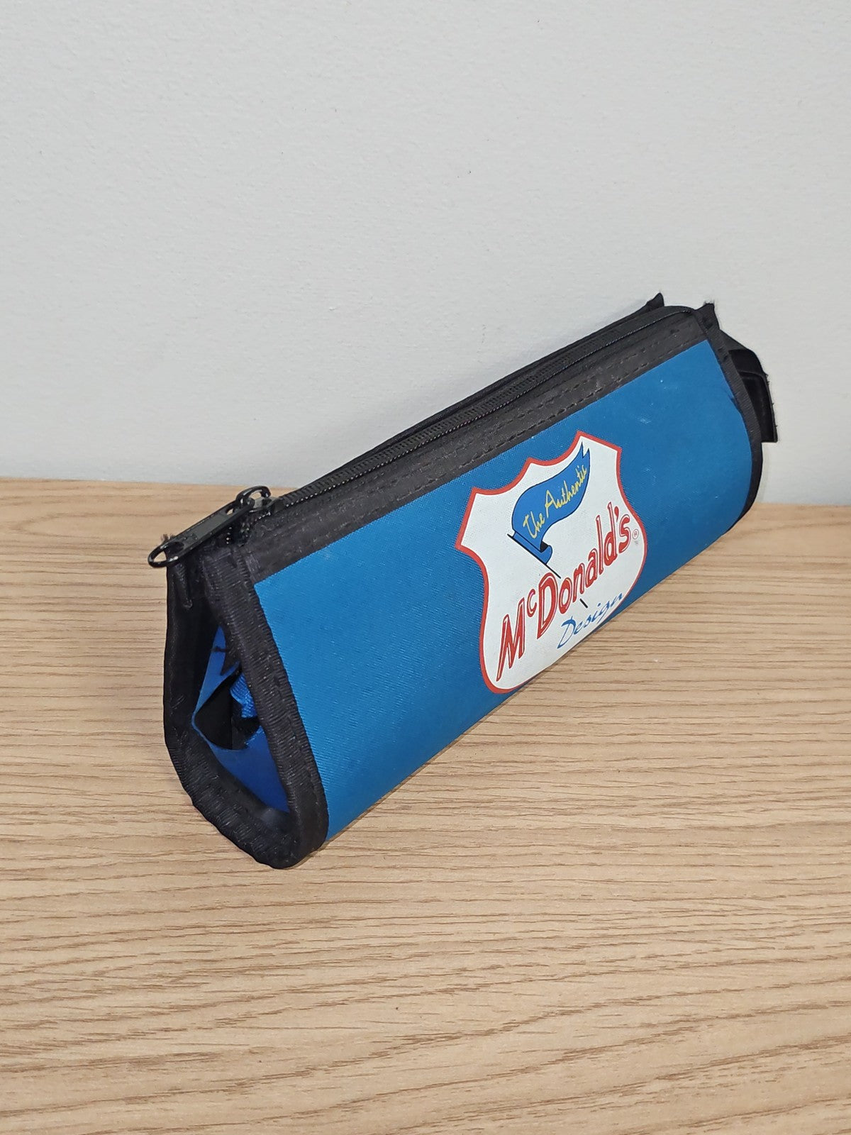 Trousse rétro ancienne Mac Donald's design vintage, collection fast food rare