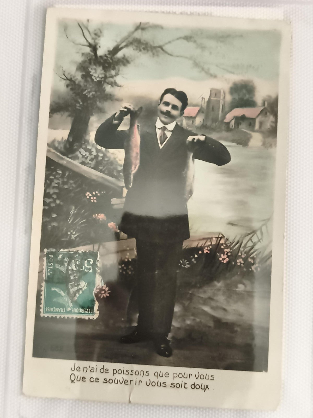 Carte postale ancienne pêcheur poissons humour CPA début XXe s. timbre France