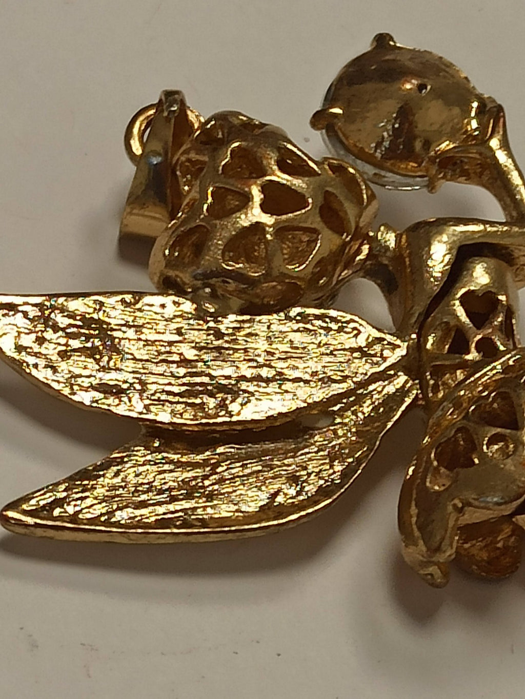 Broche ancienne fée dorée rétro, strass scintillants, bijou vintage collection