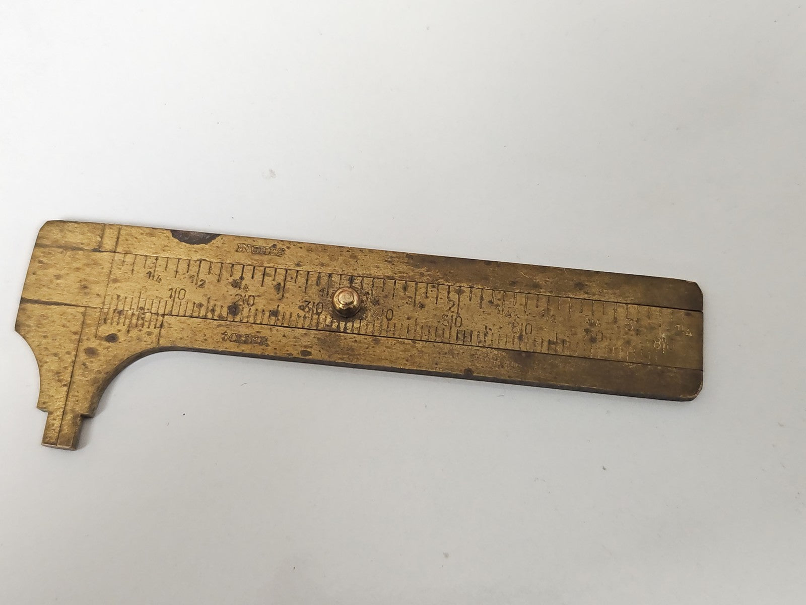 Règle de mesure ancienne vintage, instrument rétro de collection, objet d?époque