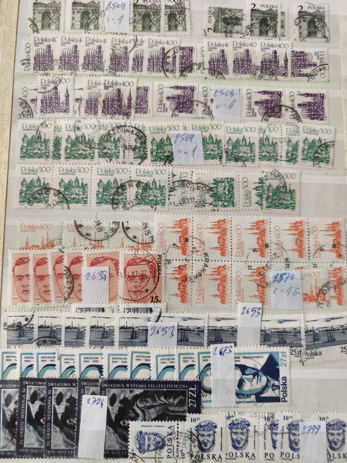 Lot de timbres oblitérés de Pologne, motifs architecturaux et portraits variés