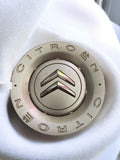 Enjoliveur Citroën ancien cabochon logo chevrons vintage pour restauration