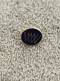 Pin's vintage ovale bleu logo doré WW, badge ancien, broche émaillée (Ref 1)