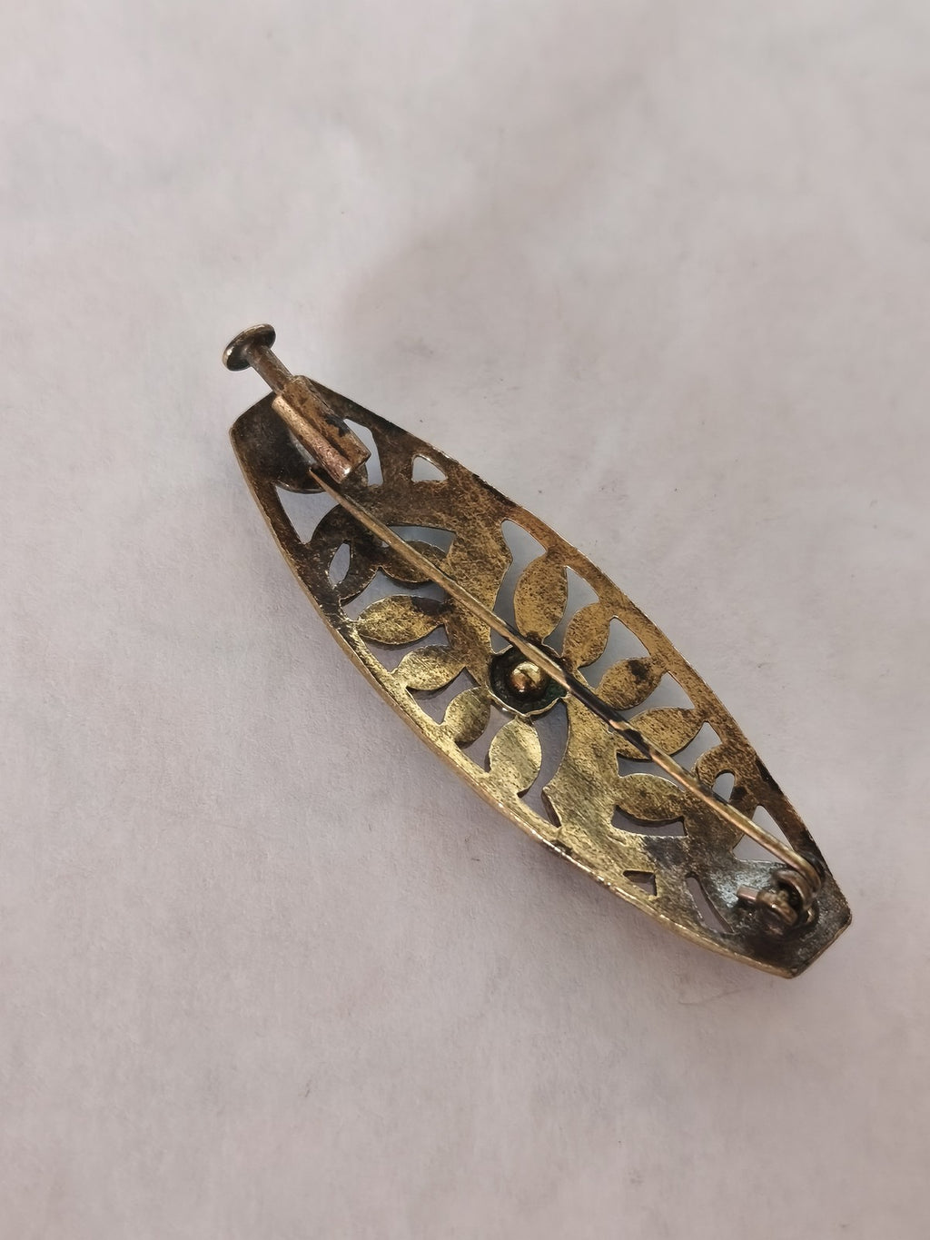 Broche ancienne vintage rétro pour collectionneur d?accessoires d?époque