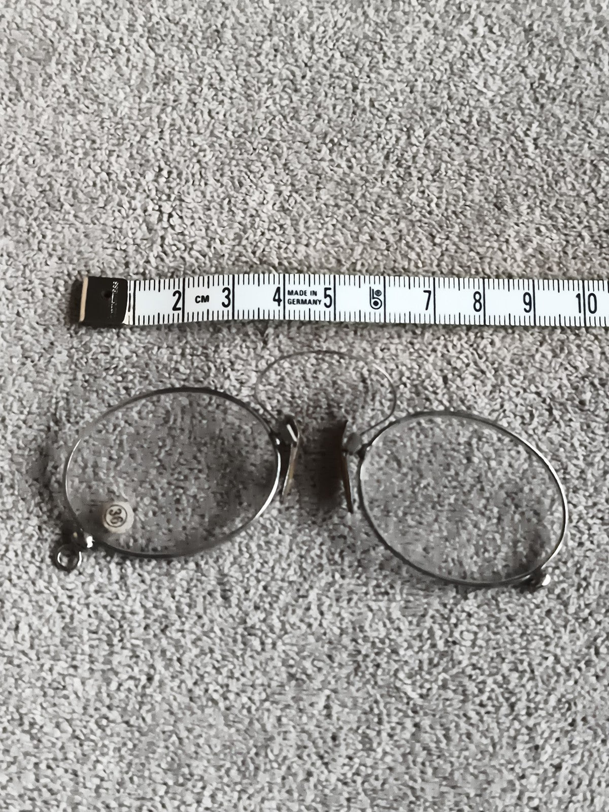 Lunettes anciennes pince-nez ovales métal, vintage monture sans branches
