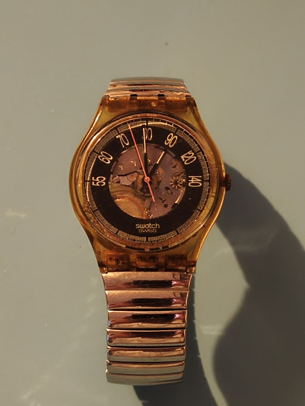 Montre Swatch Squelette Golden Bond transparente homme femme quartz occasion