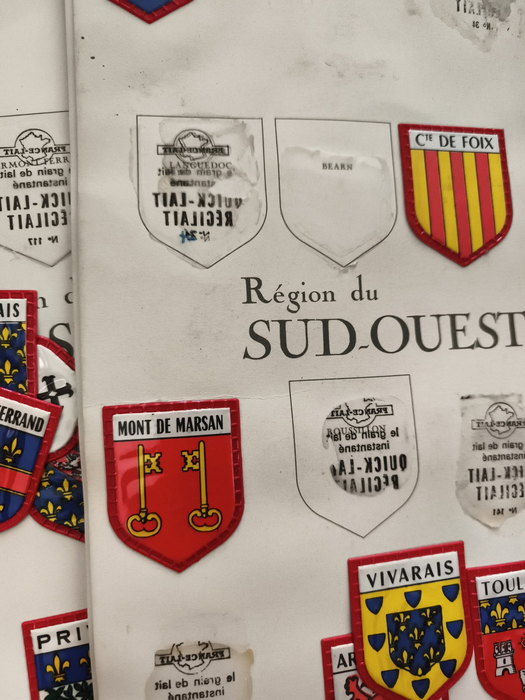 Lot écussons anciens France blason tissu brodé régions villes vintage héraldique