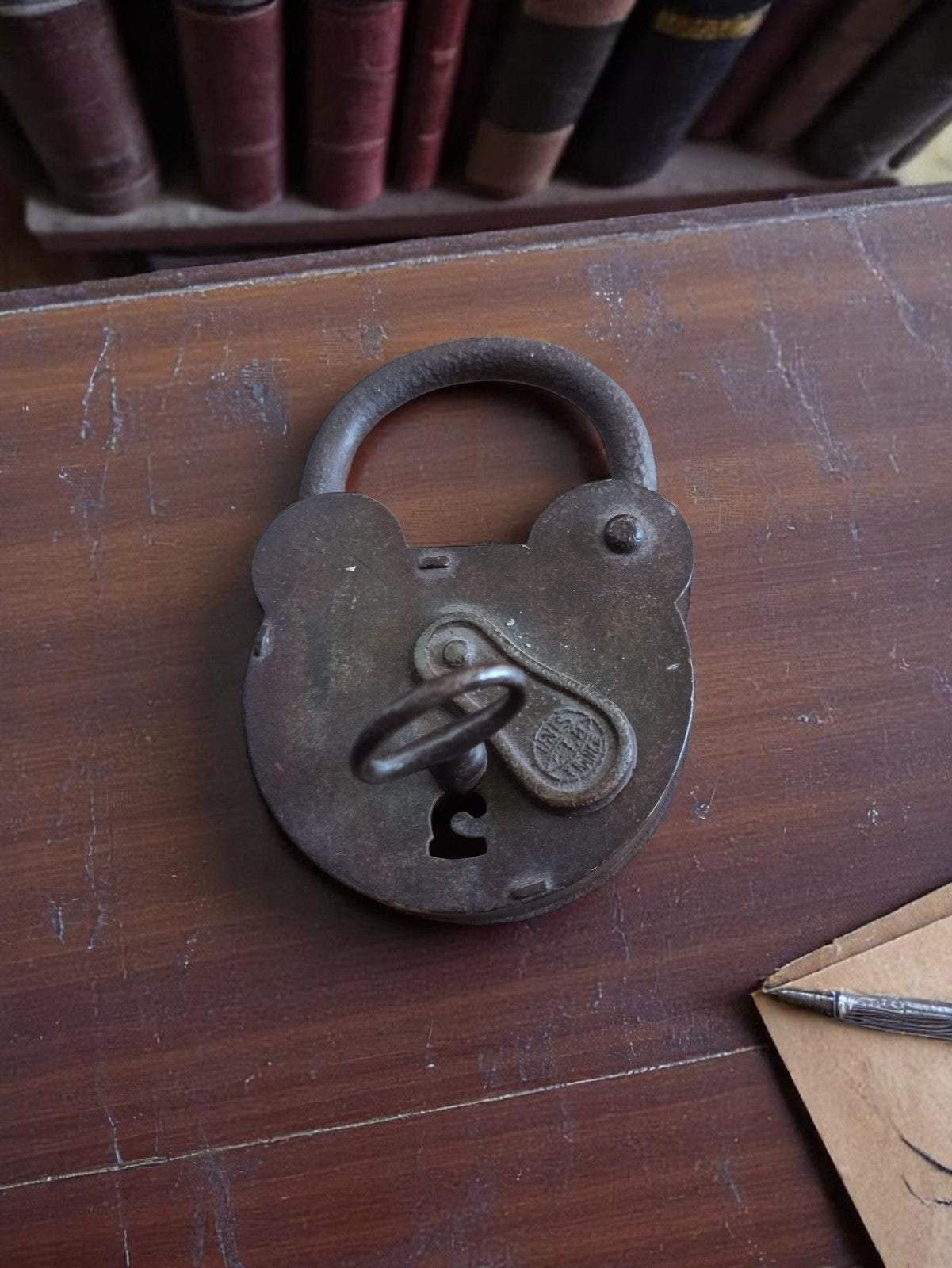 Cadenas ancien français à clé, marque française, gros modèle vintage