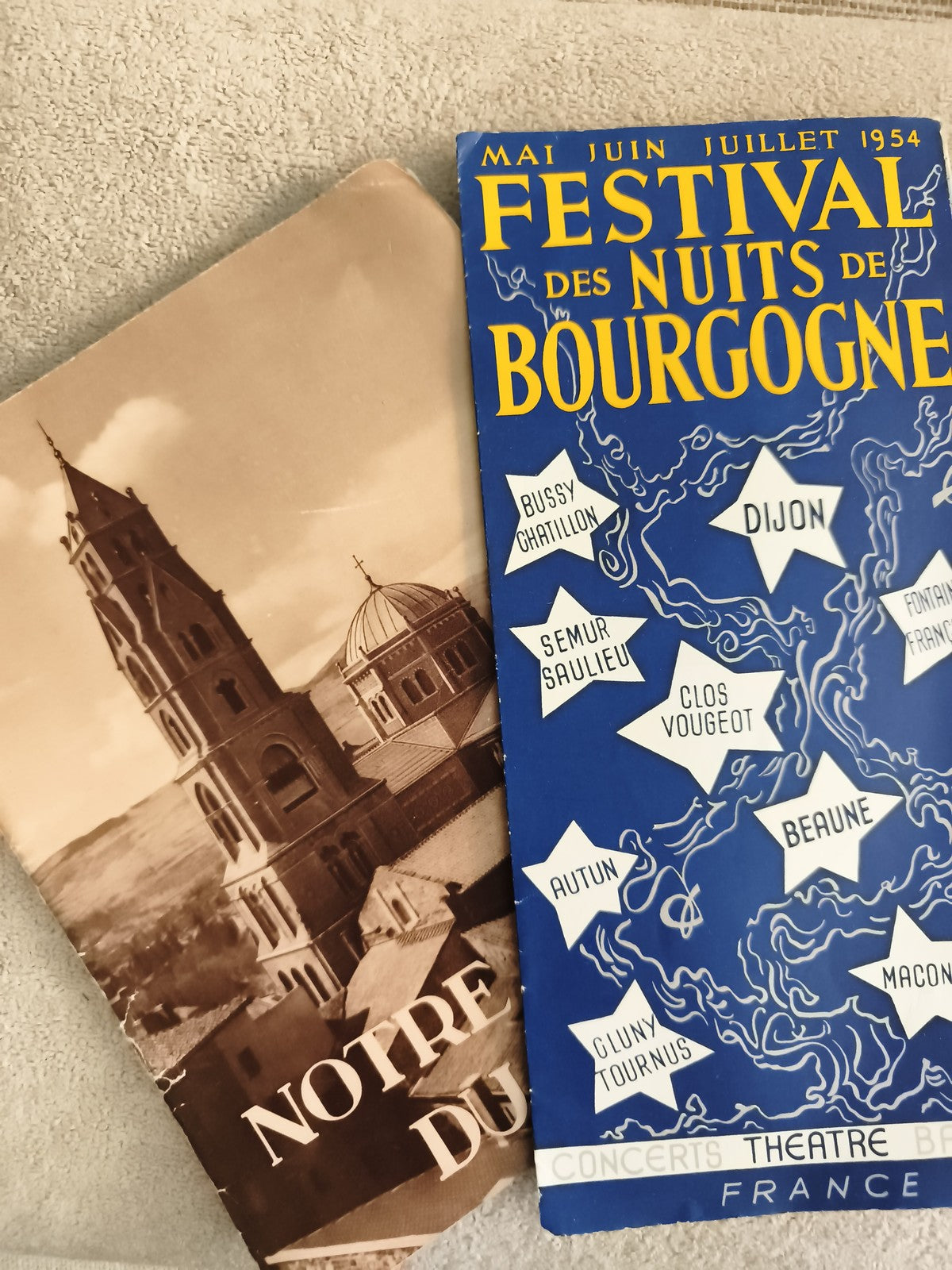 Brochure Festival Nuits de Bourgogne 1954 + Notre-Dame photo, philatélie