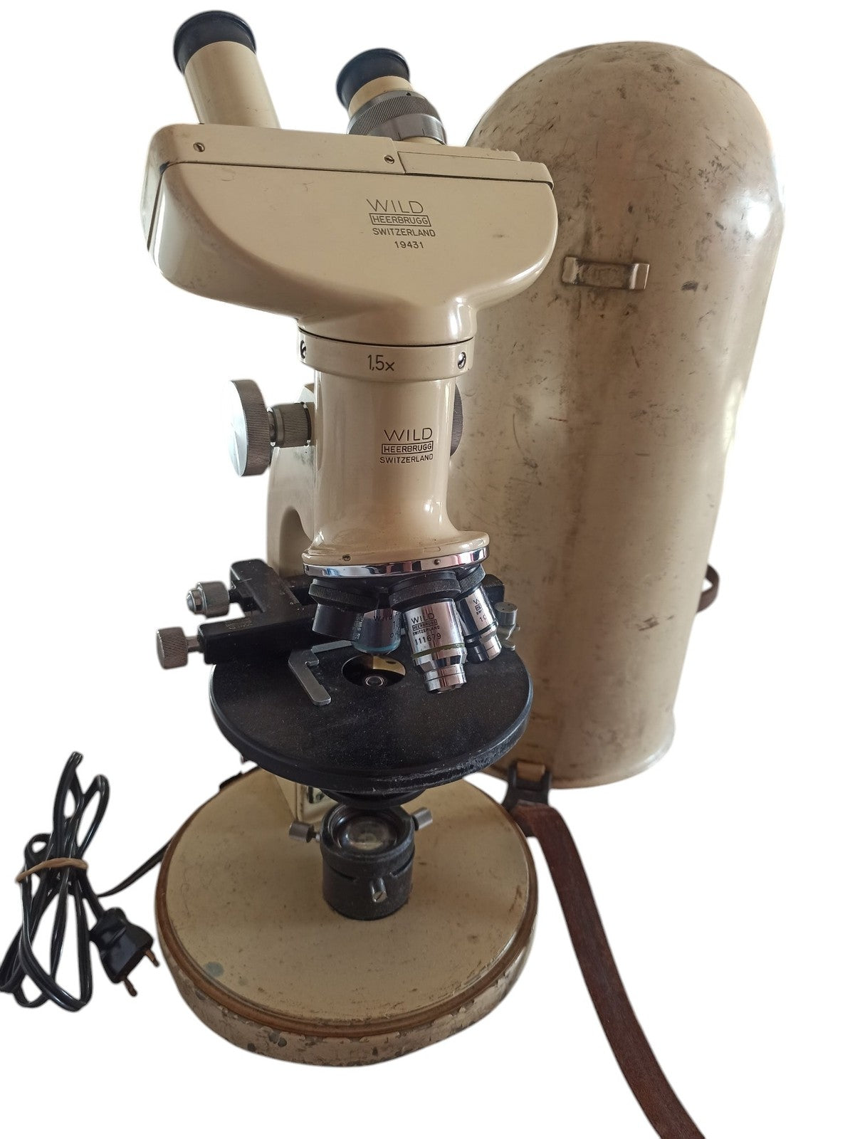 Microscope binoculaire Wild Heerbrugg Suisse avec valise optique pro